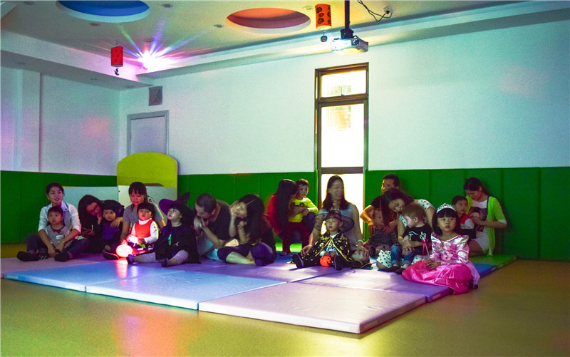 BBunion国际早教惠东中心活动花絮:万圣节之化装舞会精彩回顾 BBunion国际早教惠东中心活动花絮:万圣节之化装舞会精彩回顾